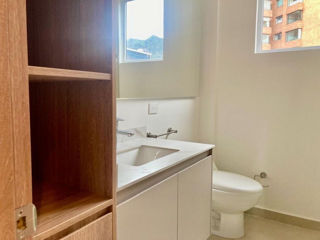 Apartamento de 3 alcobas en venta en El Nogal, Bogotá, 139 m² · foto 10 de 14