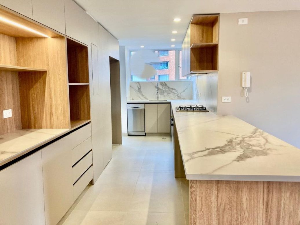 Apartamento de 3 alcobas en venta en El Nogal, Bogotá, 139 m² · foto 4 de 14