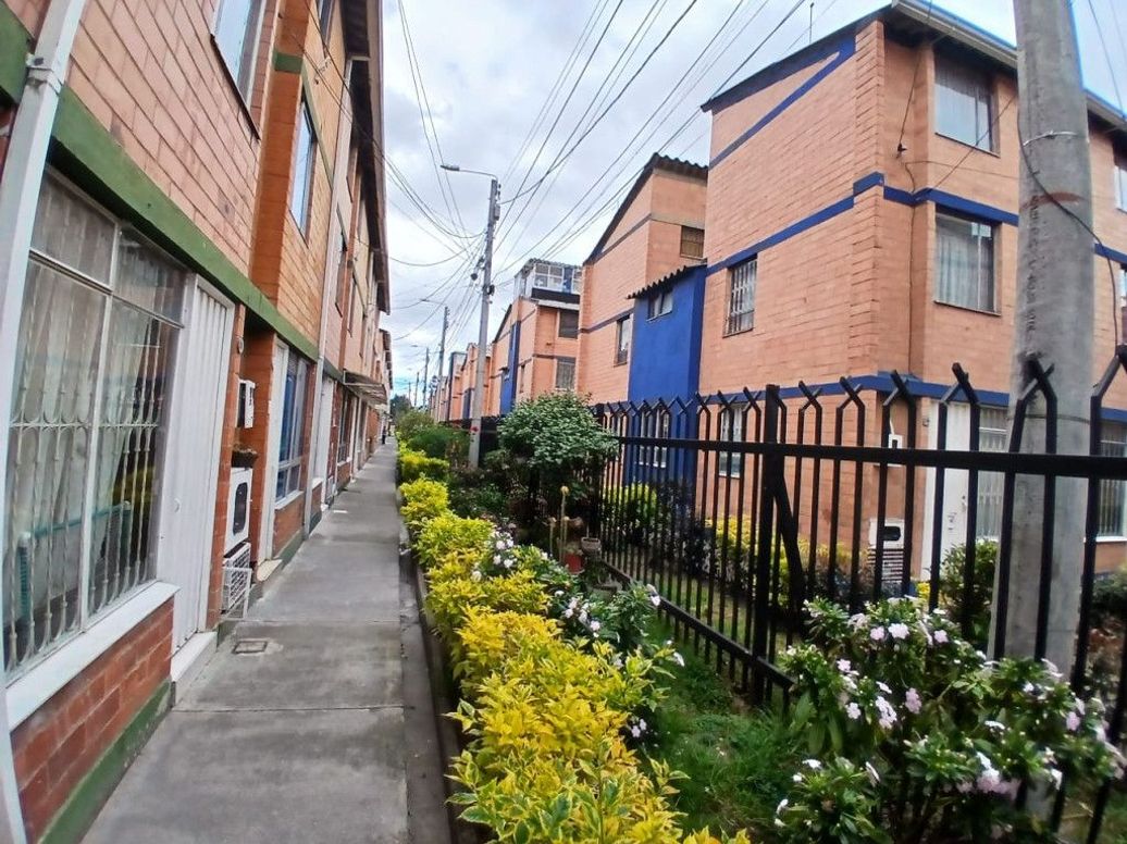 Casa de 2 alcobas en venta en Cr Villas De Alcala Et. Iii, Bogotá, 42 m² · foto 4 de 17