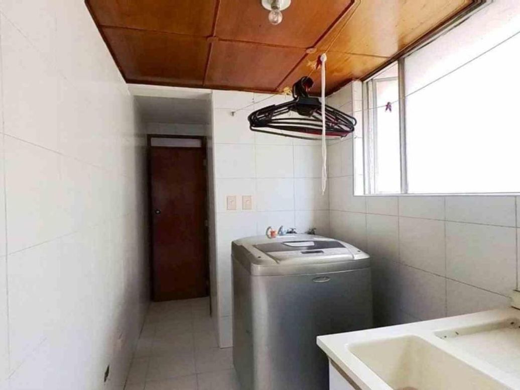 Apartamento de 3 alcobas en venta en Cedritos, Bogotá, 94 m² · foto 12 de 15