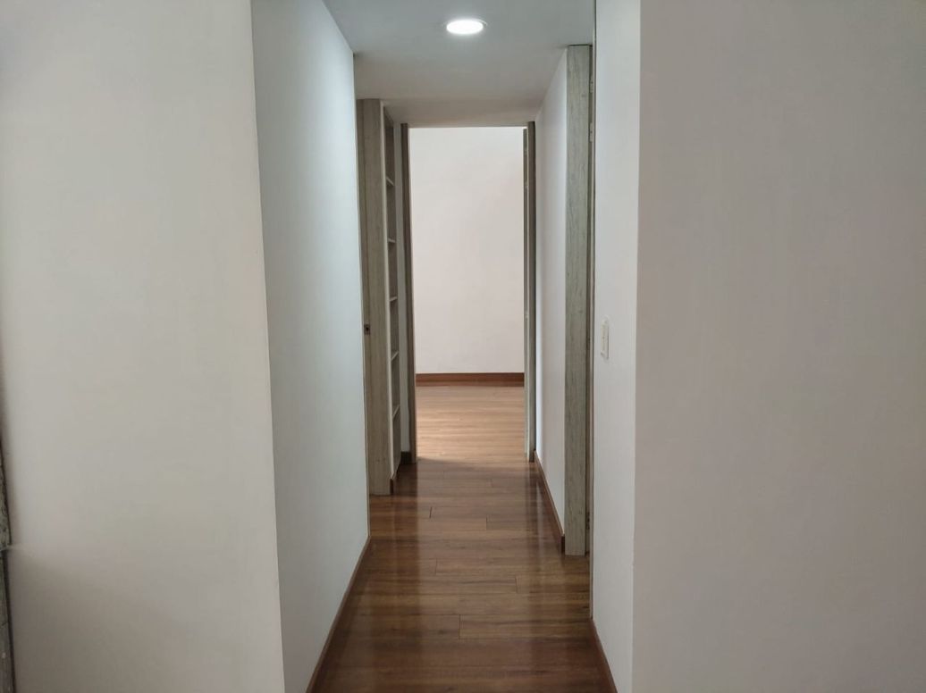 Apartamento de 2 alcobas en venta en Mónaco, Bogotá, 75 m² · foto 10 de 20