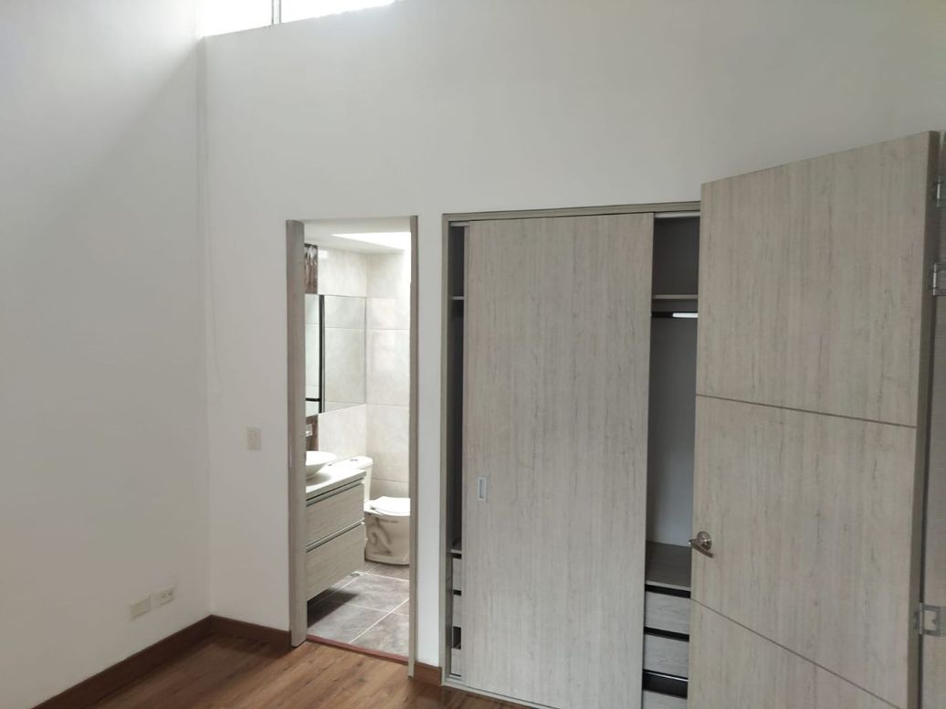 Apartamento de 2 alcobas en venta en Mónaco, Bogotá, 75 m² · foto 17 de 20
