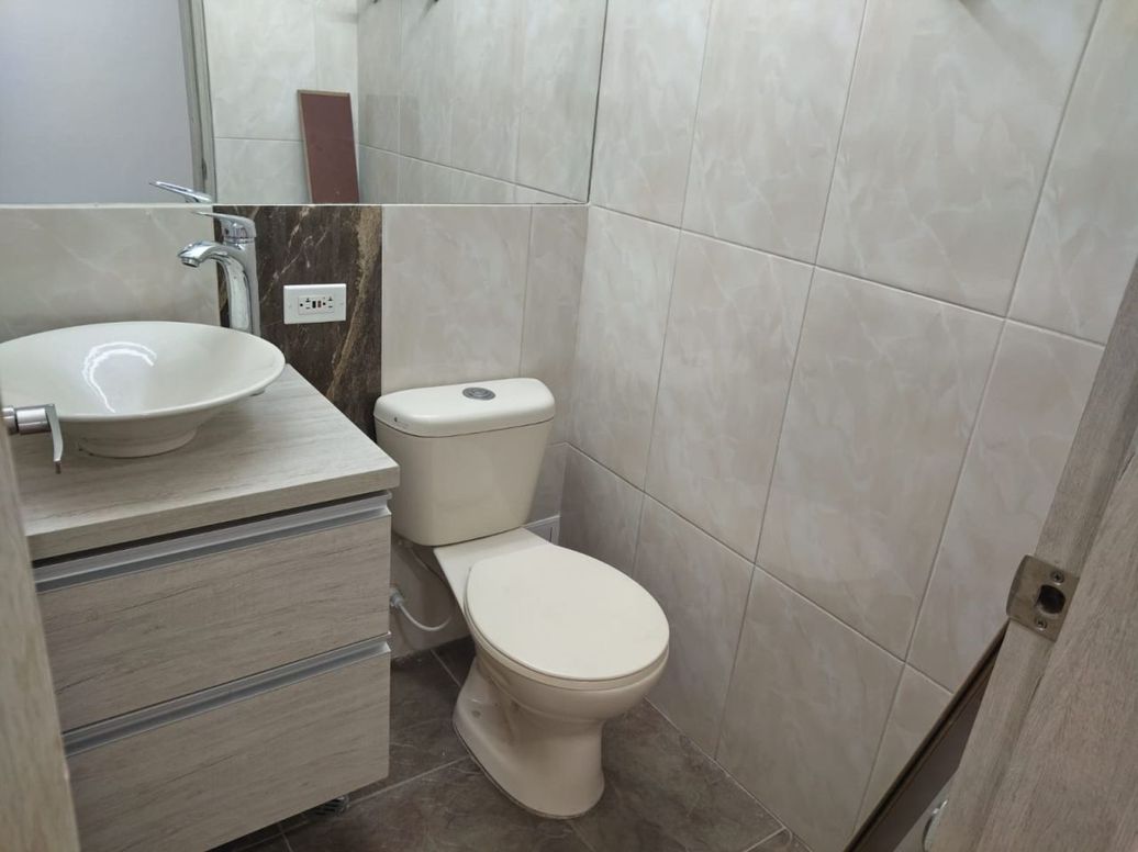 Apartamento de 2 alcobas en venta en Mónaco, Bogotá, 75 m² · foto 11 de 20