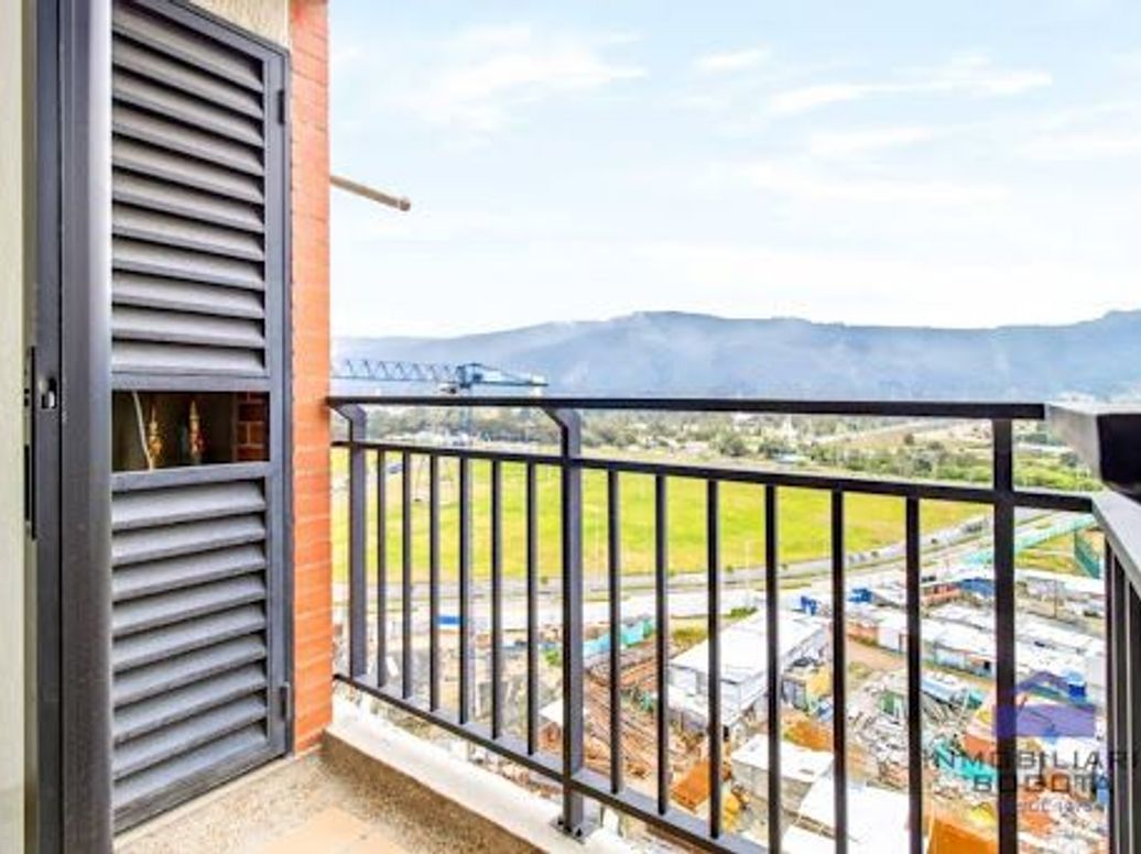 Apartamento de 3 alcobas en venta en Casablanca, Bogotá, 71 m² · foto 4 de 20