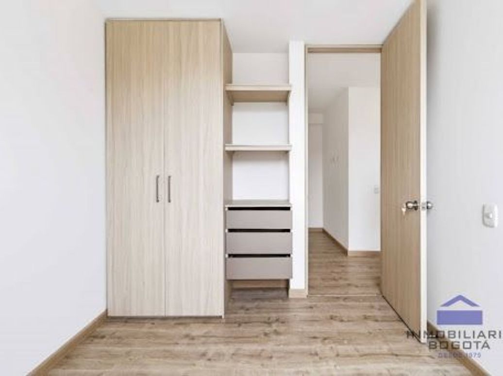 Apartamento de 3 alcobas en venta en Casablanca, Bogotá, 71 m² · foto 14 de 20