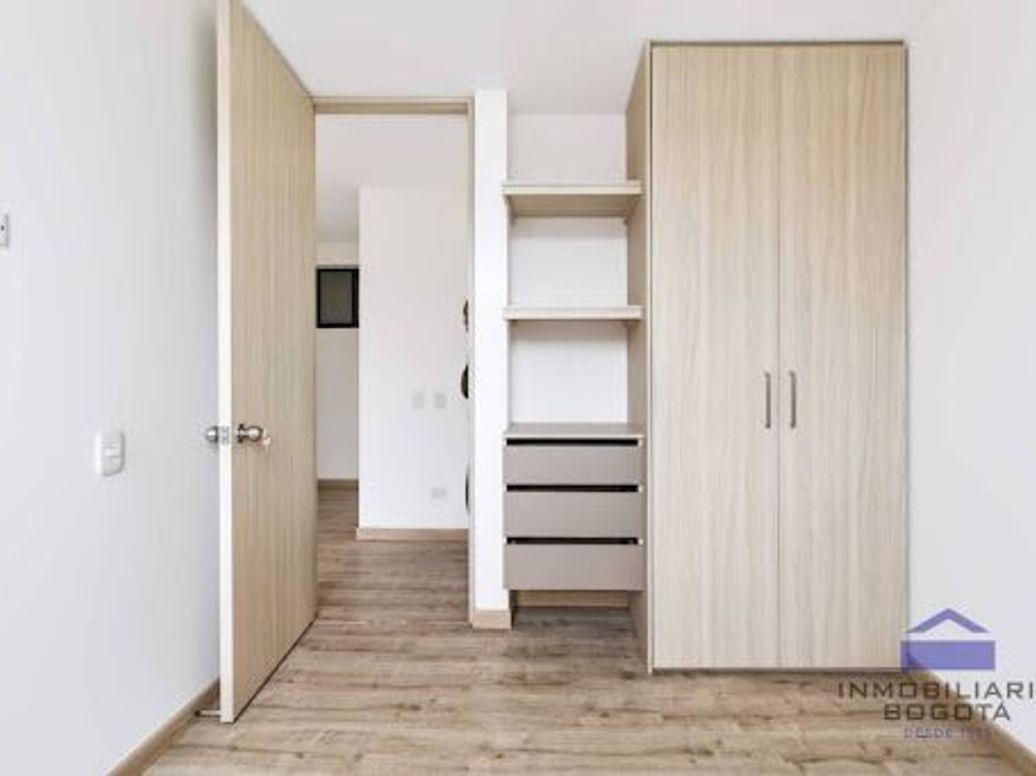 Apartamento de 3 alcobas en venta en Casablanca, Bogotá, 71 m² · foto 16 de 20