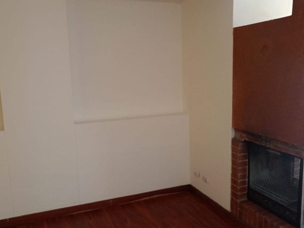 Apartamento de 2 alcobas en venta en Las Acasias, Bogotá, 81 m² · foto 3 de 4