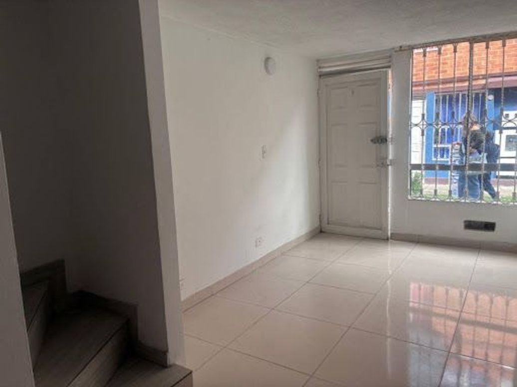 Casa de 3 alcobas en venta en Osorio Xi, Bogotá, 53 m² · foto 4 de 20