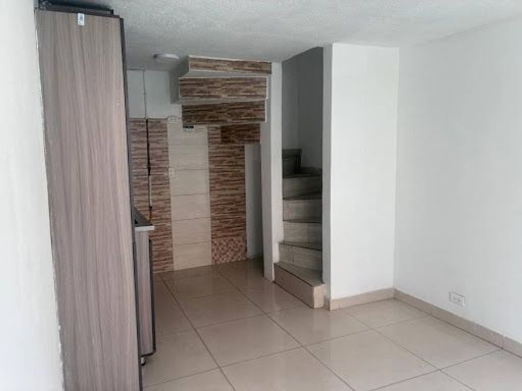 Casa de 3 alcobas en venta en Osorio Xi, Bogotá, 53 m² · foto 7 de 20