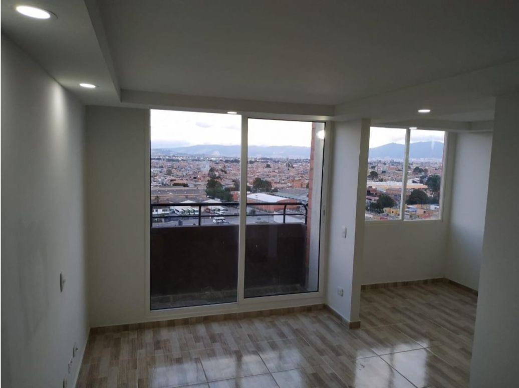 Apartamento de 2 alcobas en venta en Fontibón, Bogotá, 47 m² · foto 3 de 19