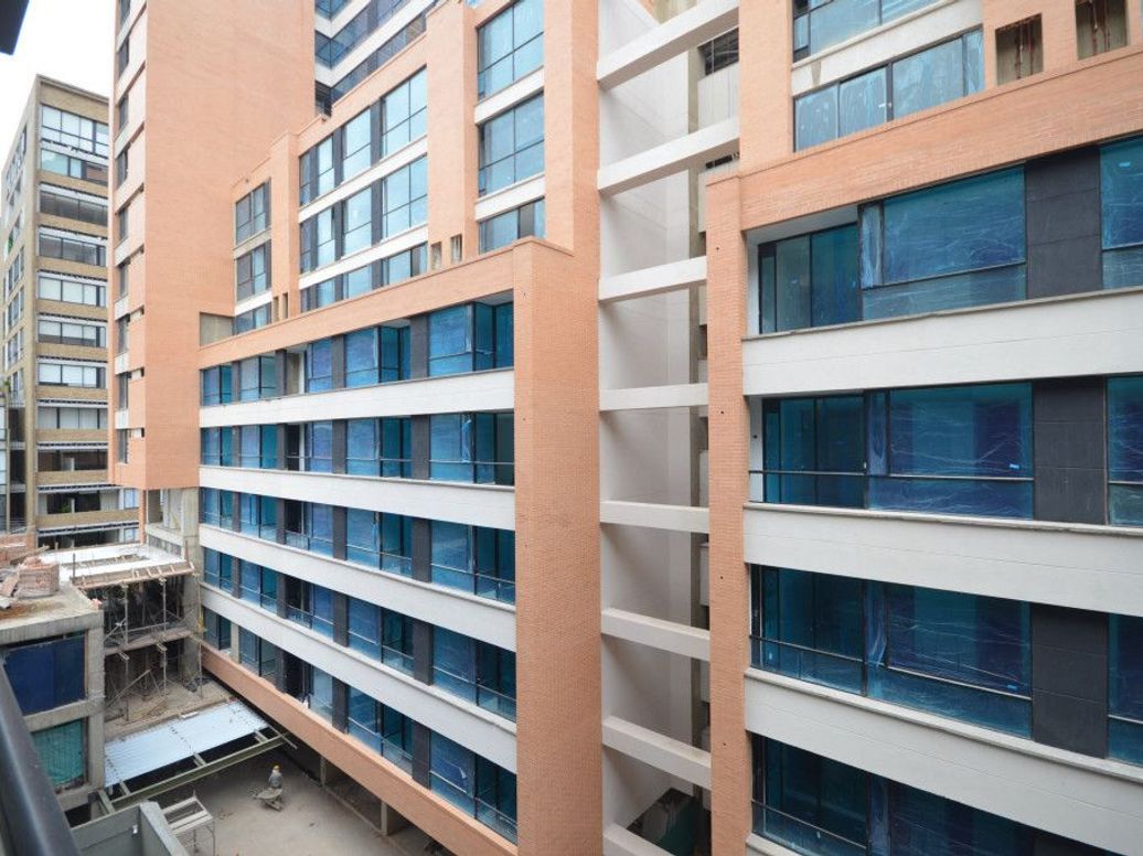 Apartamento de 1 alcoba en venta en Santa Barbara Oriental, Bogotá, 46 m² · foto 10 de 20