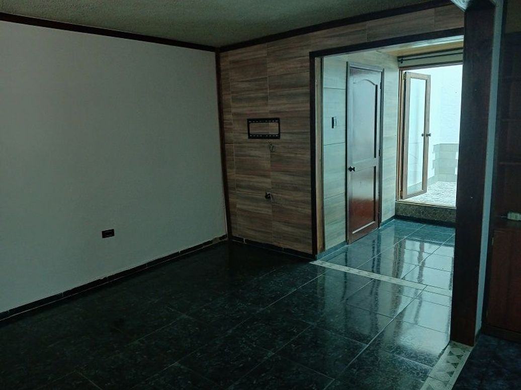 Casa de 5 alcobas en venta en Gustavo Restrepo, Bogotá, 292 m² · foto 11 de 20