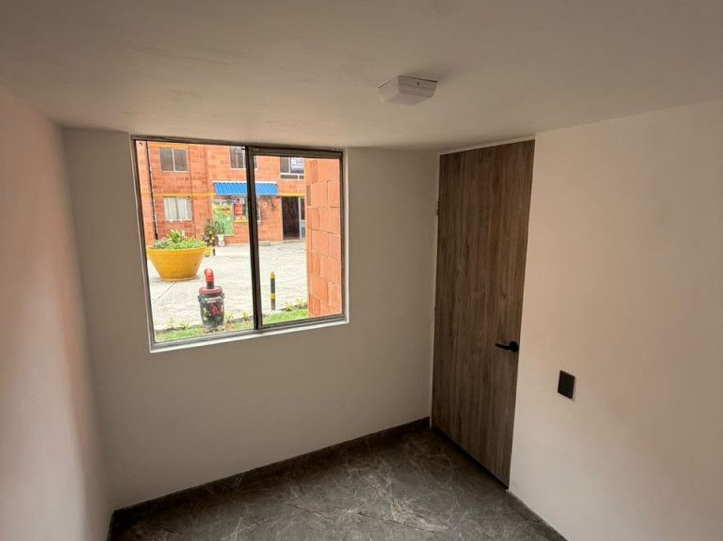 Apartamento en venta en Villas Del Progreso, Bogotá · foto 7 de 12