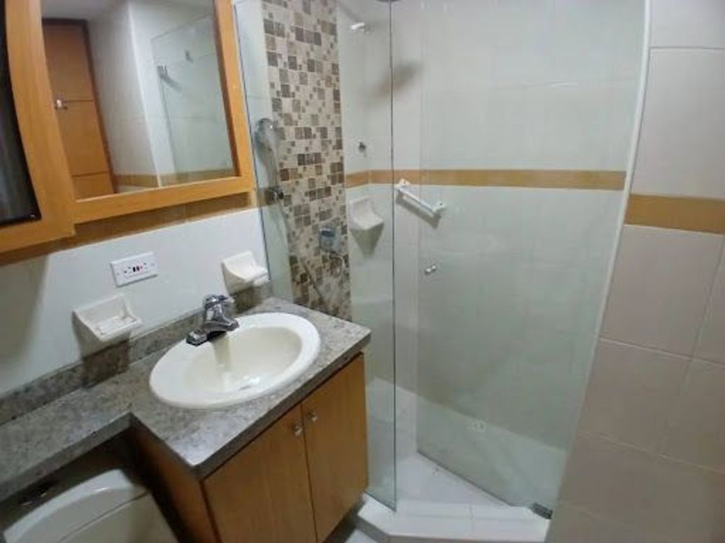 Apartamento de 2 alcobas en venta en Caobos Salazar, Bogotá, 80 m² · foto 11 de 19