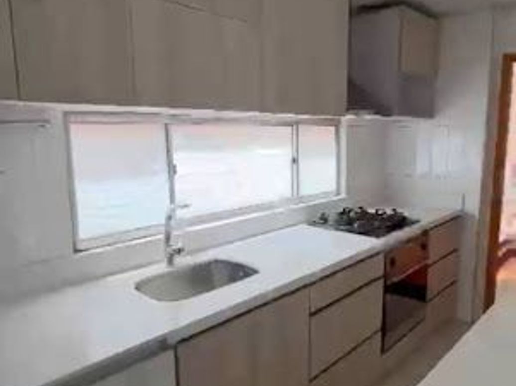 Apartamento de 4 alcobas en venta en Santa Barbara Central, Bogotá, 110 m² · foto 3 de 15