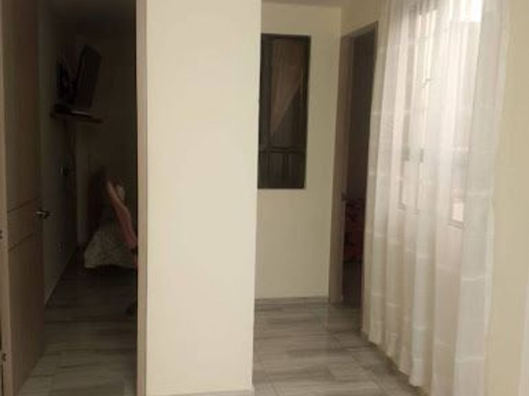 Casa de 8 alcobas en venta en Santa Rita, Bogotá, 240 m² · foto 5 de 20