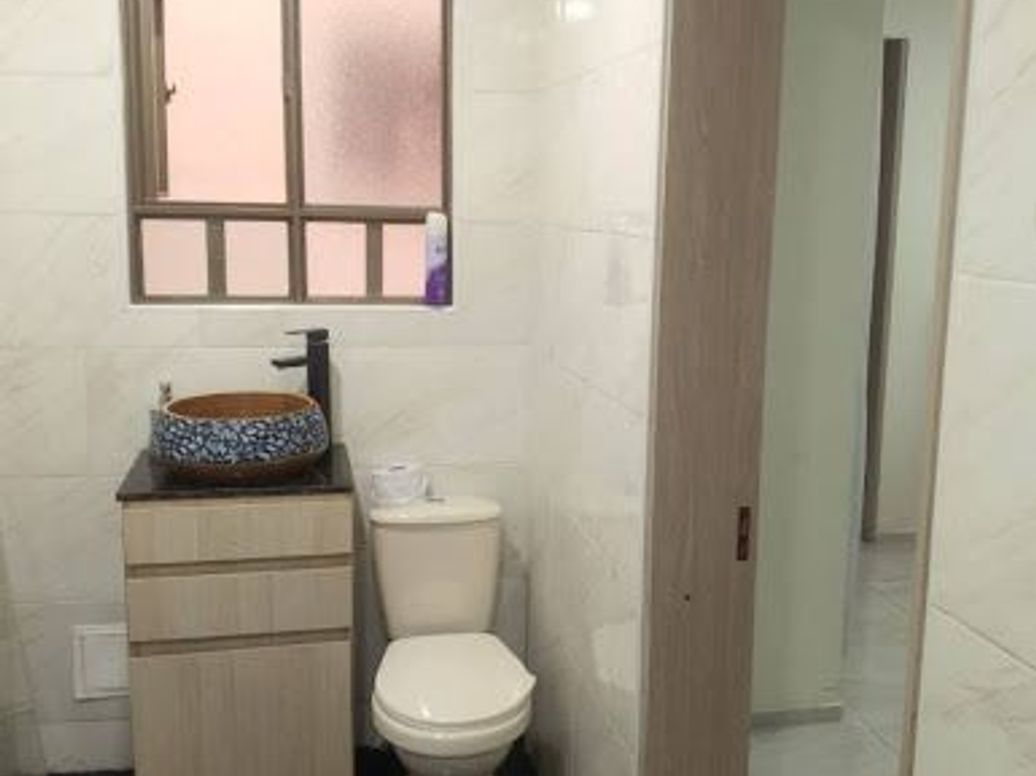 Casa de 8 alcobas en venta en Santa Rita, Bogotá, 240 m² · foto 9 de 20