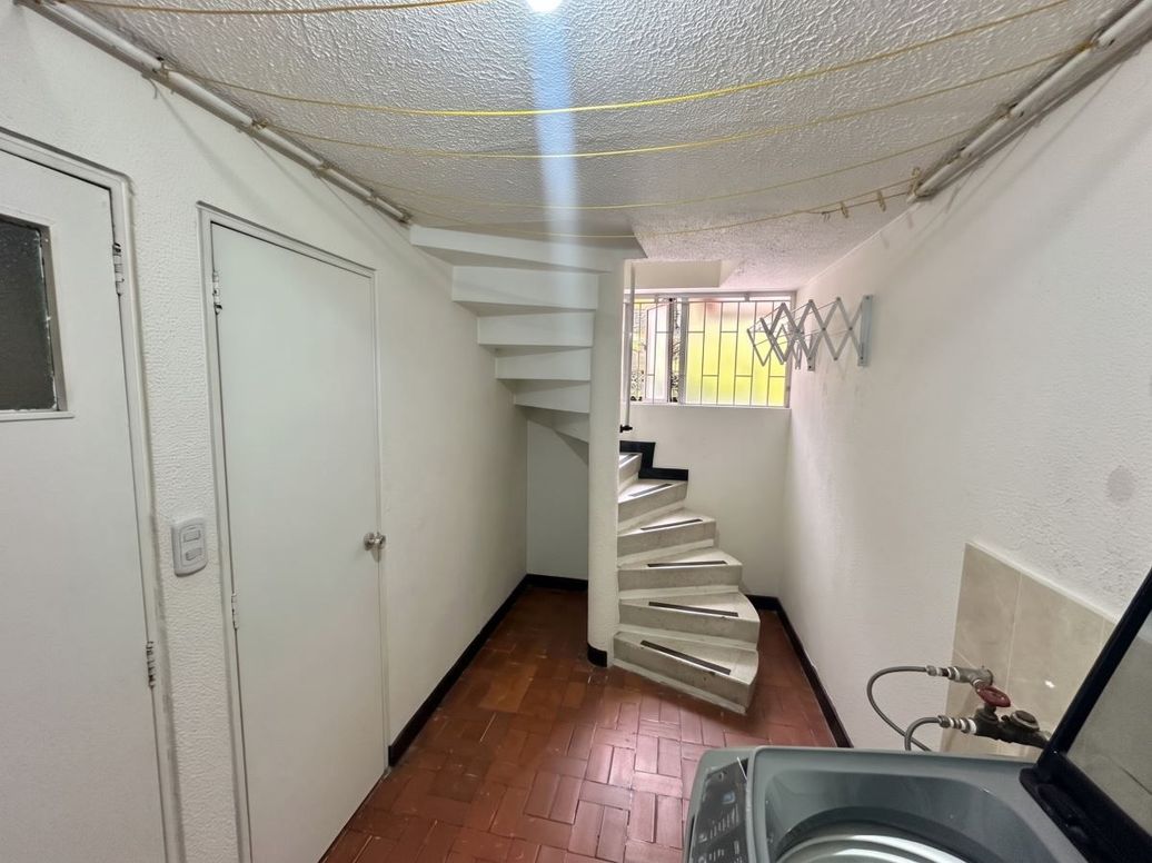 Apartamento de 3 alcobas en venta en Popular Modelo, Bogotá, 107 m² · foto 11 de 20