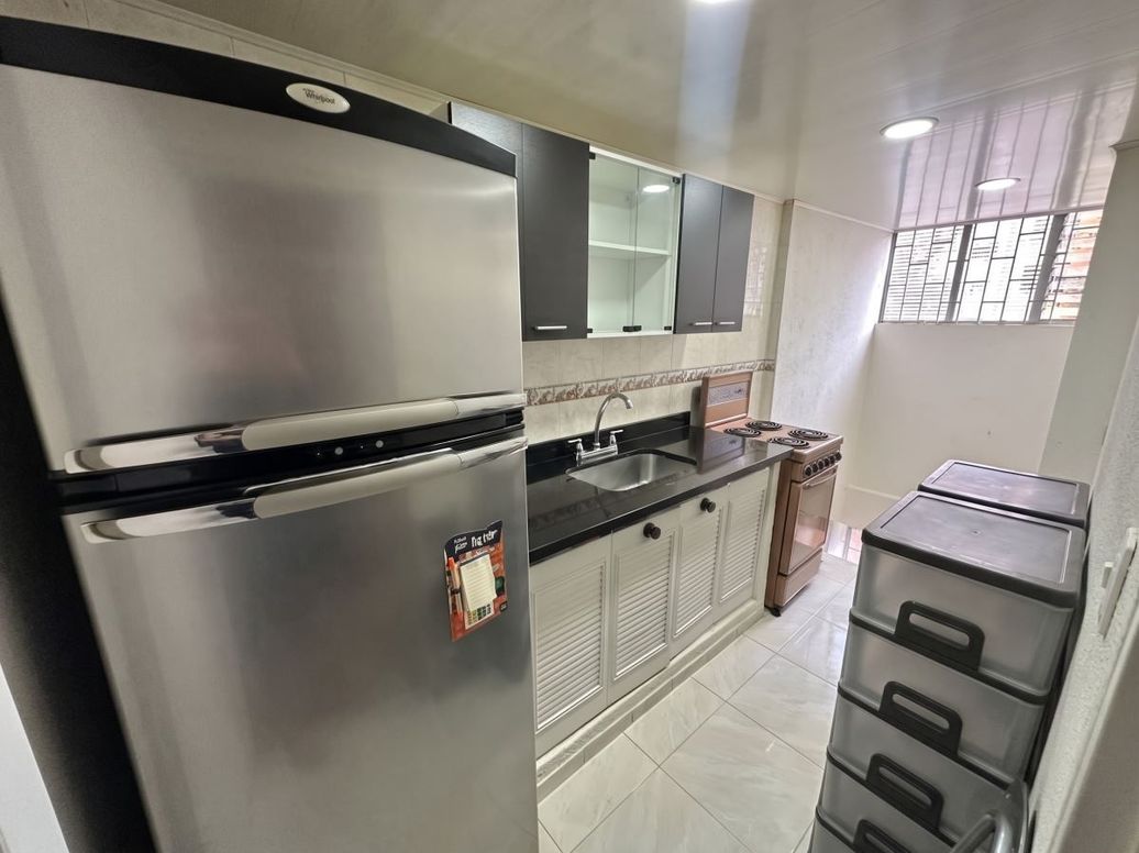 Apartamento de 3 alcobas en venta en Popular Modelo, Bogotá, 107 m² · foto 8 de 20