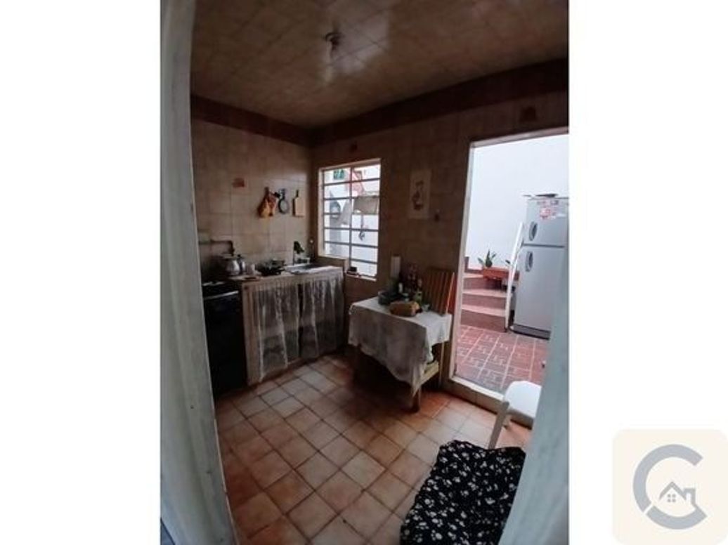Casa de 7 alcobas en venta en Santa Isabel, Bogotá, 126 m² · foto 13 de 16