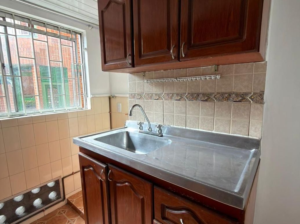 Apartamento de 2 alcobas en venta en Alcaparros De Sauzalito, Bogotá, 49 m² · foto 12 de 13