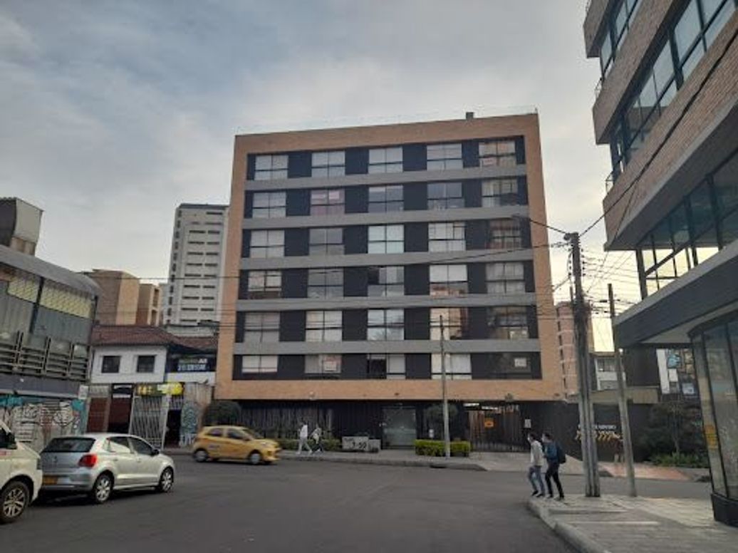 Apartamento de 1 alcoba en venta en Chapinero Central, Bogotá, 35 m² · foto 2 de 13