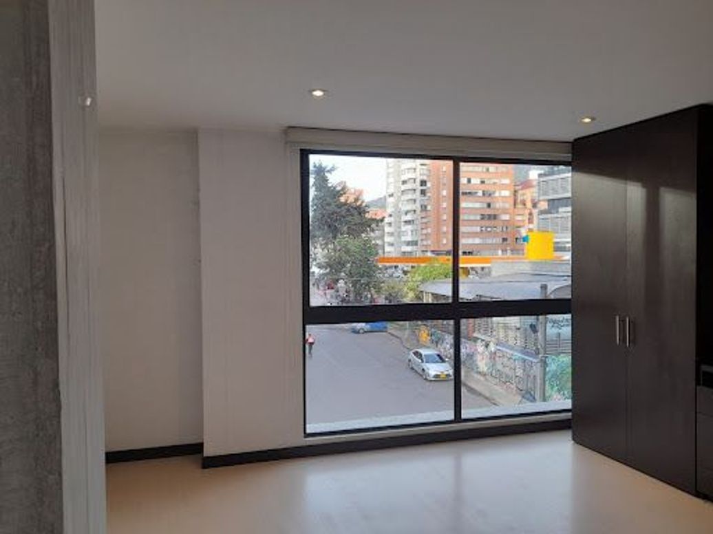 Apartamento de 1 alcoba en venta en Chapinero Central, Bogotá, 35 m² · foto 4 de 13