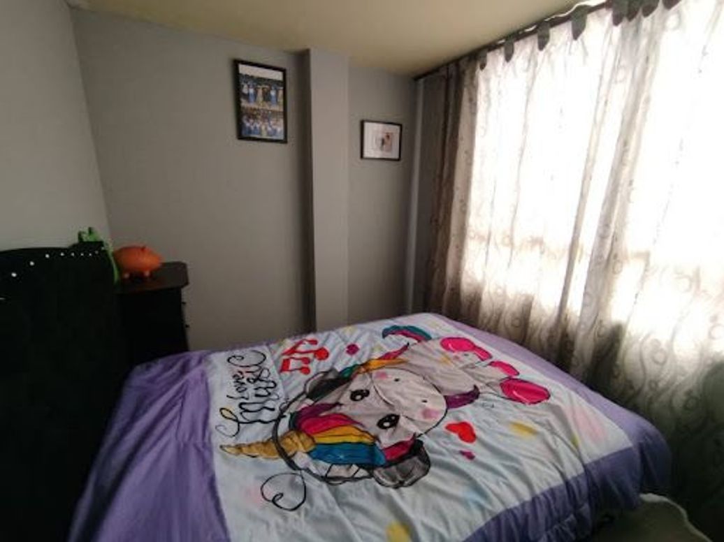 Casa de 6 alcobas en venta en La Aurora, Bogotá, 270 m² · foto 12 de 17
