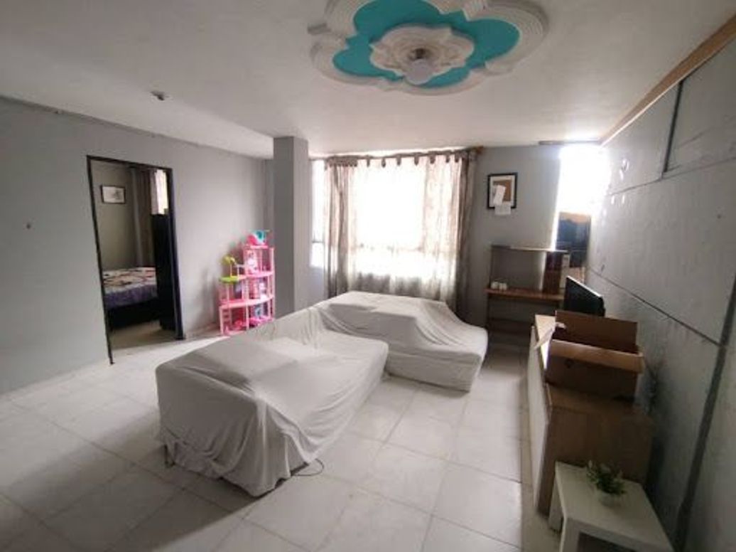 Casa de 6 alcobas en venta en La Aurora, Bogotá, 270 m² · foto 13 de 17