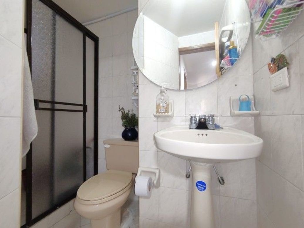 Apartamento de 2 alcobas en venta en San Luis, Bogotá, 59 m² · foto 12 de 13