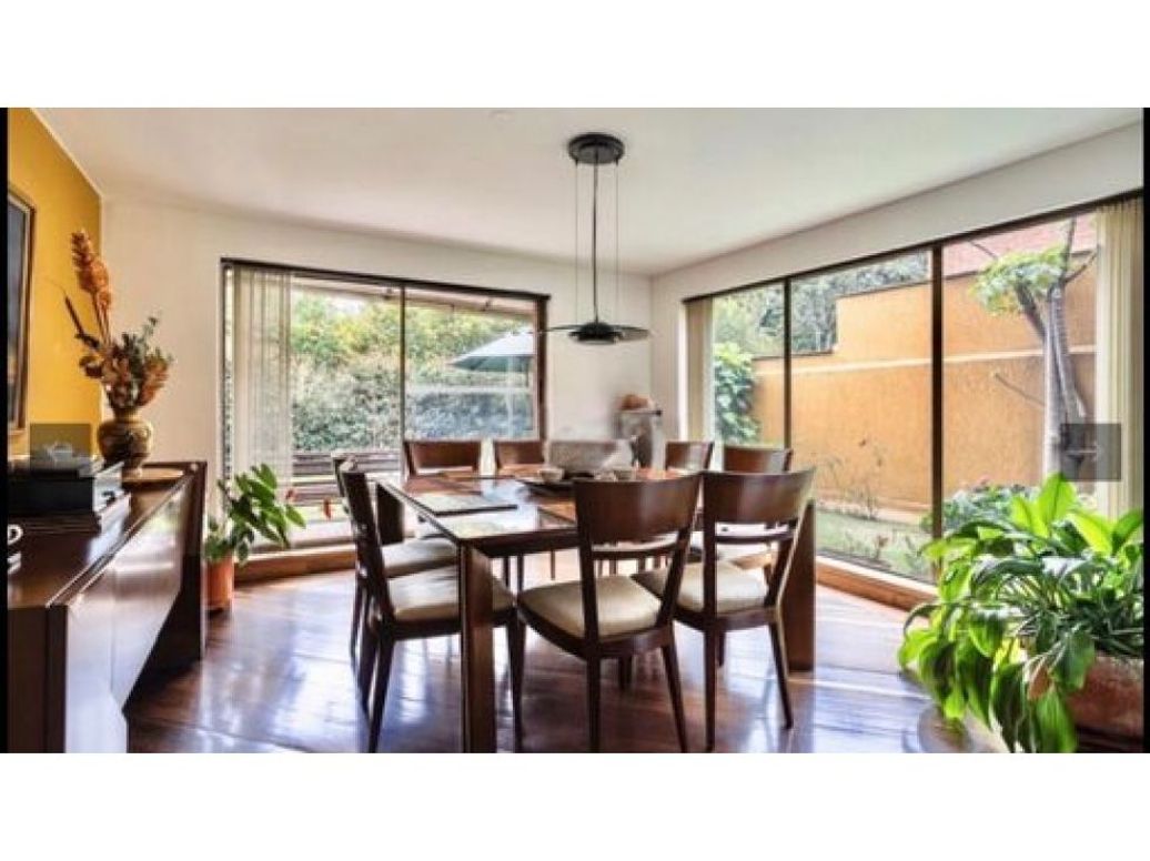 Casa de 4 alcobas en venta en Niza, Bogotá, 292 m² · foto 2 de 15