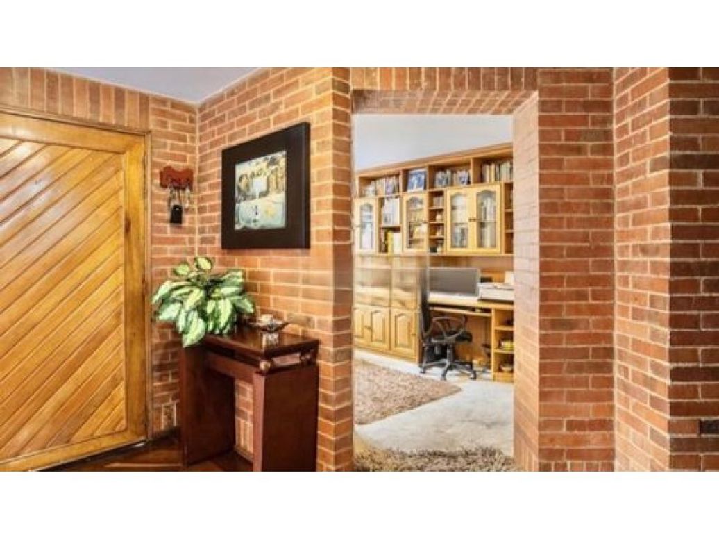 Casa de 4 alcobas en venta en Niza, Bogotá, 292 m² · foto 5 de 15
