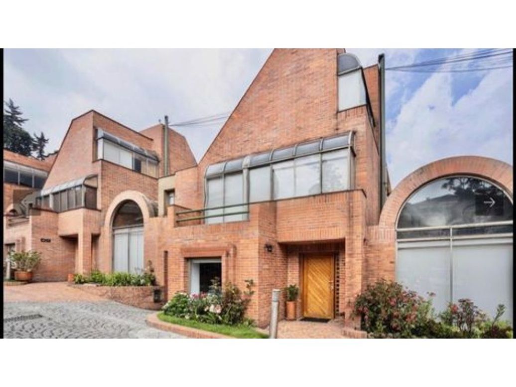 Casa de 4 alcobas en venta en Niza, Bogotá, 292 m² · foto 11 de 15