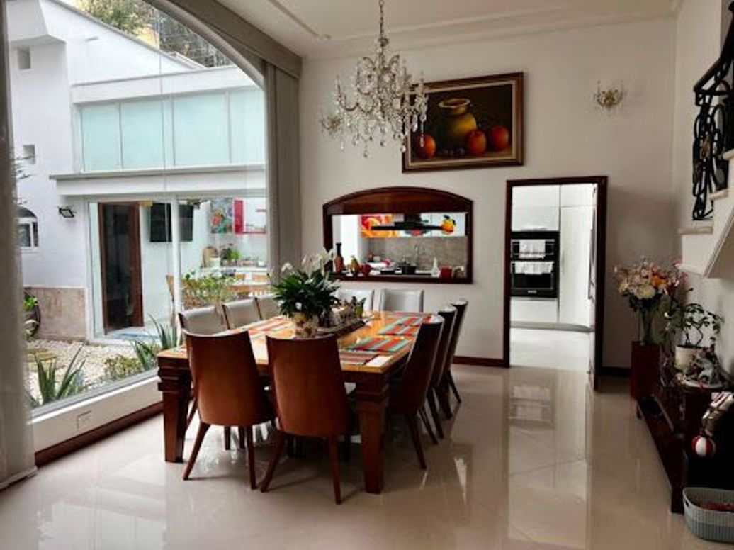 Casa de 4 alcobas en venta en Santa Barbara Alta, Bogotá, 370 m² · foto 6 de 20