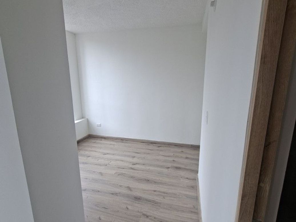 Apartamento de 1 alcoba en venta en La Esperanza Norte, Bogotá, 38 m² · foto 3 de 6
