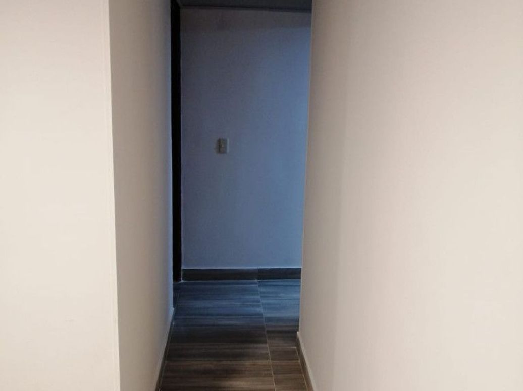 Apartamento de 3 alcobas en venta en El Condado De La Paz, Bogotá, 53 m² · foto 6 de 14