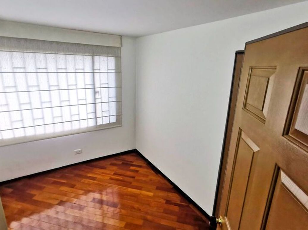 Apartamento de 3 alcobas en venta en El Contador, Bogotá, 76 m² · foto 10 de 15