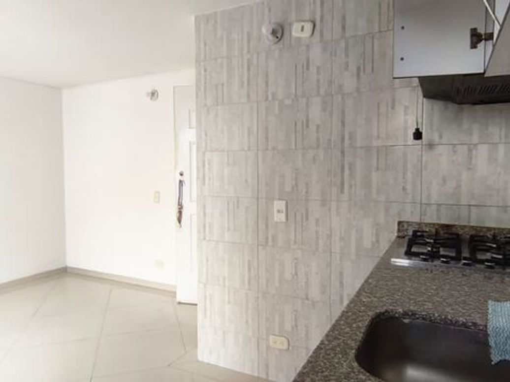 Apartamento de 3 alcobas en venta en Monterrey, Bogotá, 56 m² · foto 8 de 20