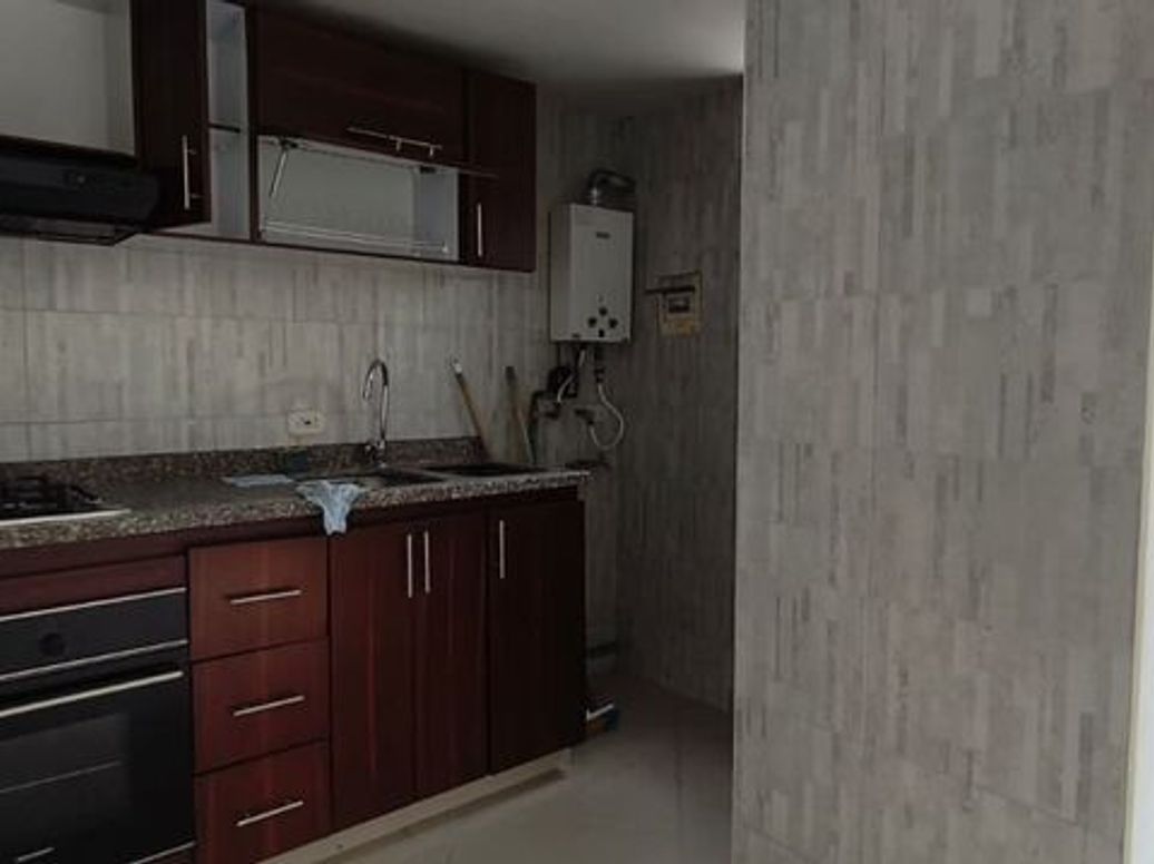 Apartamento de 3 alcobas en venta en Monterrey, Bogotá, 56 m² · foto 4 de 20