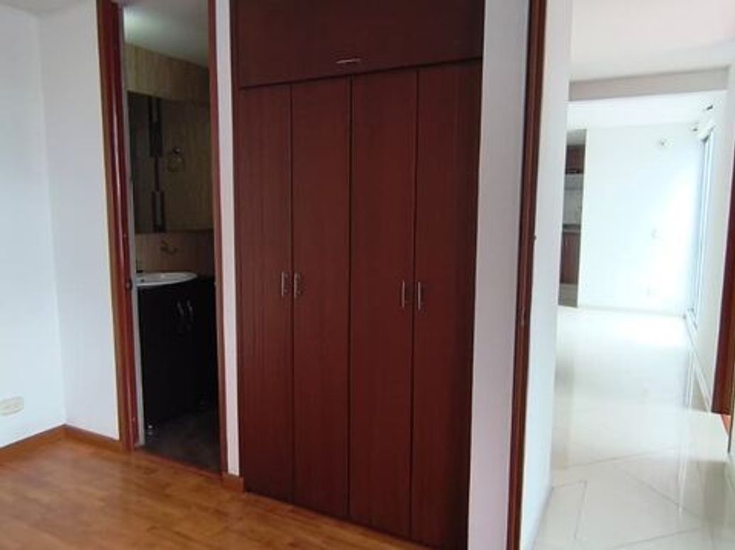 Apartamento de 3 alcobas en venta en Monterrey, Bogotá, 56 m² · foto 9 de 20