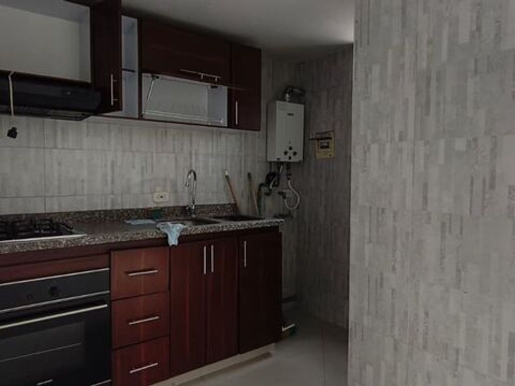 Apartamento de 3 alcobas en venta en Monterrey, Bogotá, 56 m² · foto 3 de 20