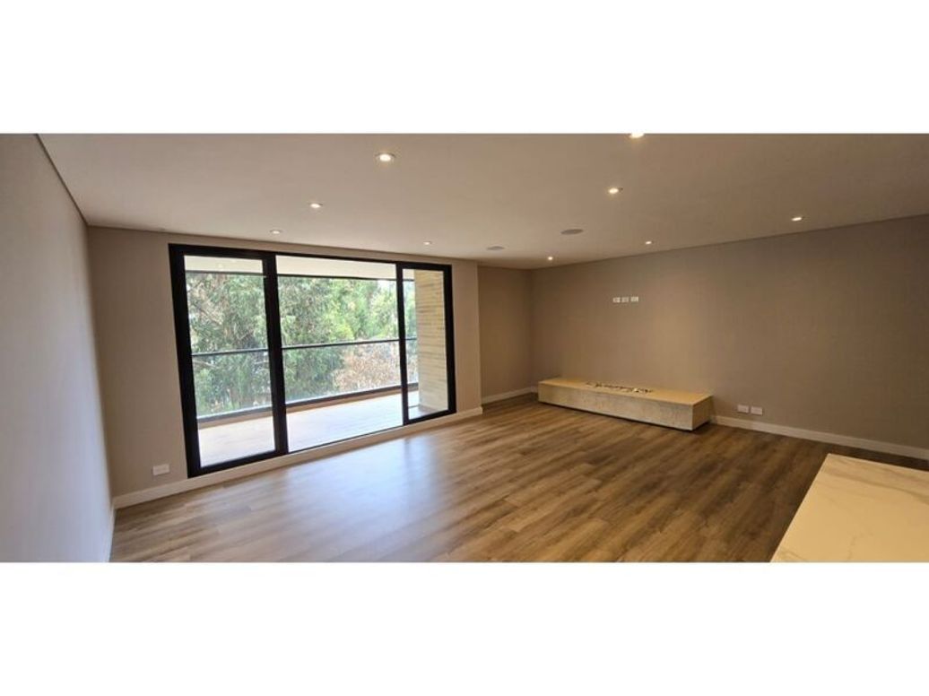 Apartamento de 3 alcobas en arriendo en Suba Naranjos, Bogotá, 173 m² · foto 8 de 20