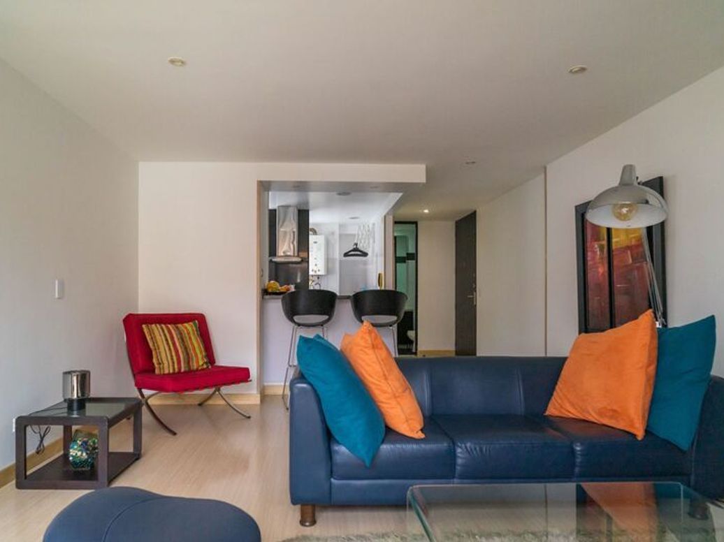 Apartamento de 2 alcobas en venta en Los Cedros, Bogotá, 101 m² · foto 2 de 20