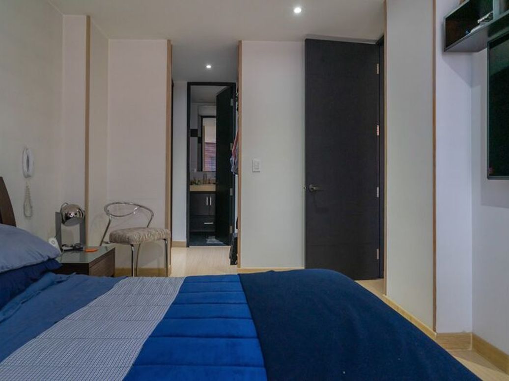 Apartamento de 2 alcobas en venta en Los Cedros, Bogotá, 101 m² · foto 12 de 20