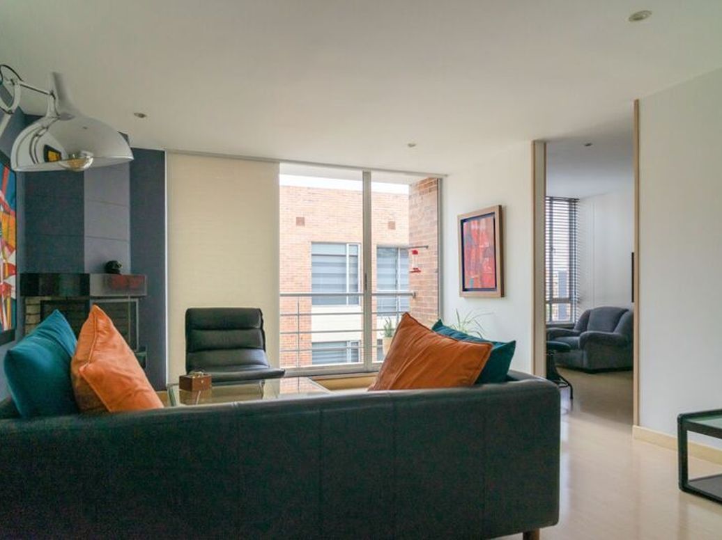 Apartamento de 2 alcobas en venta en Los Cedros, Bogotá, 101 m² · foto 3 de 20