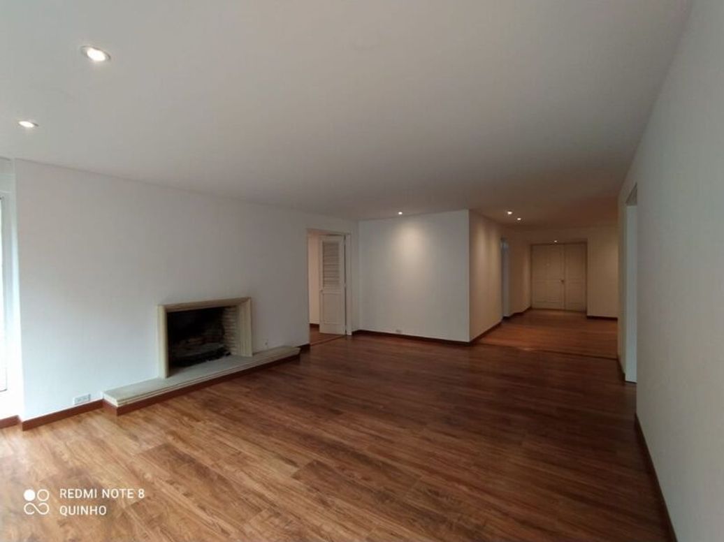Apartamento de 3 alcobas en venta en Ub. Bosques De Medina, Bogotá, 213 m² · foto 3 de 20