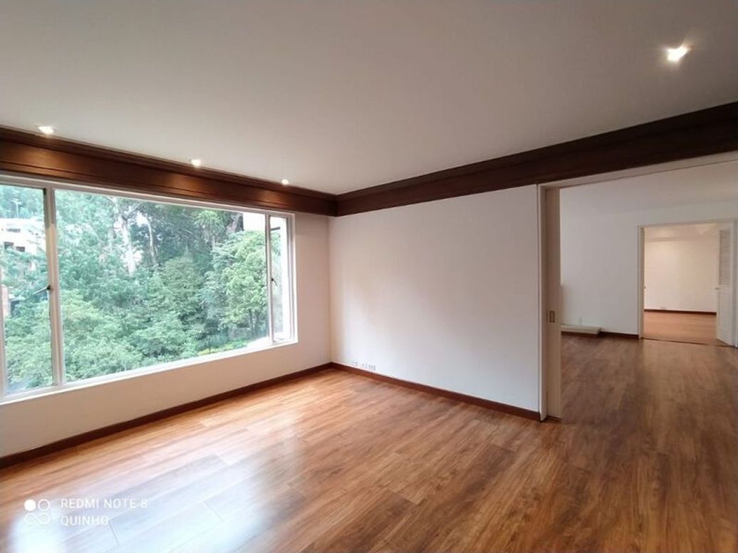 Apartamento de 3 alcobas en venta en Ub. Bosques De Medina, Bogotá, 213 m² · foto 2 de 20