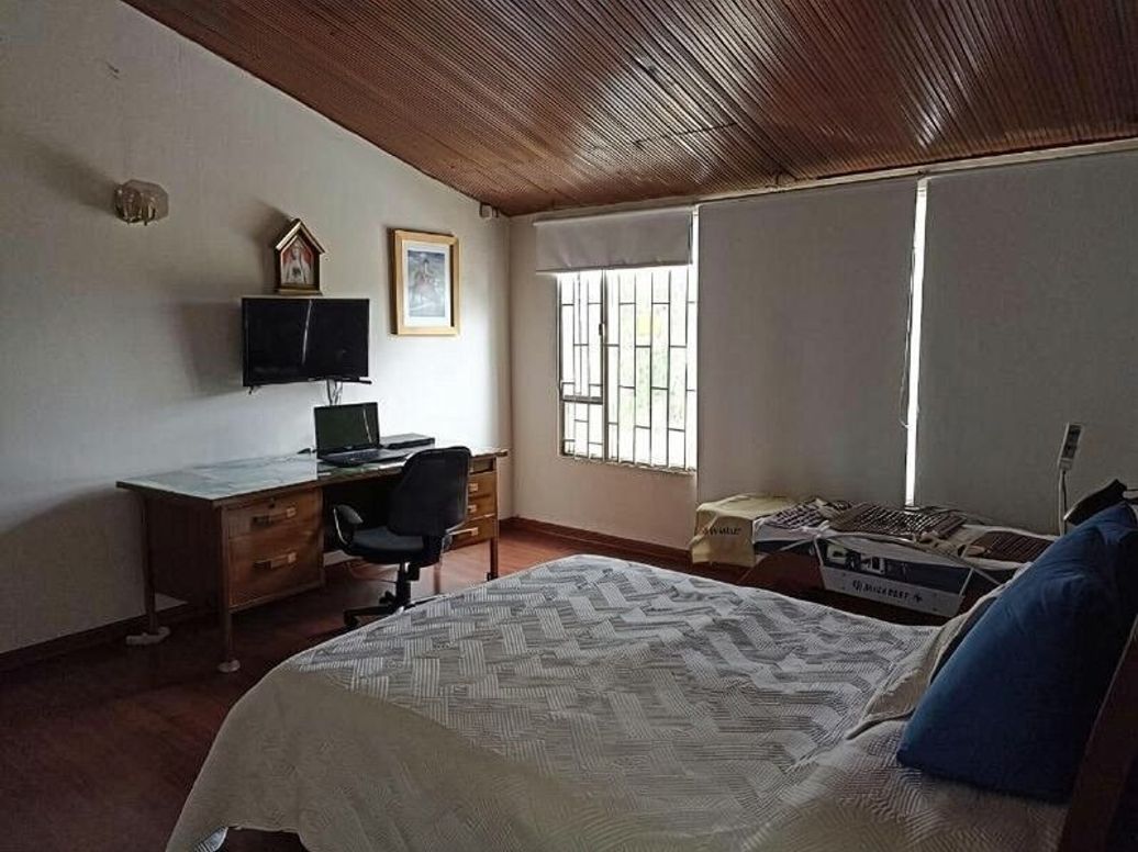 Casa de 4 alcobas en venta en San Fernando, Bogotá, 250 m² · foto 5 de 18