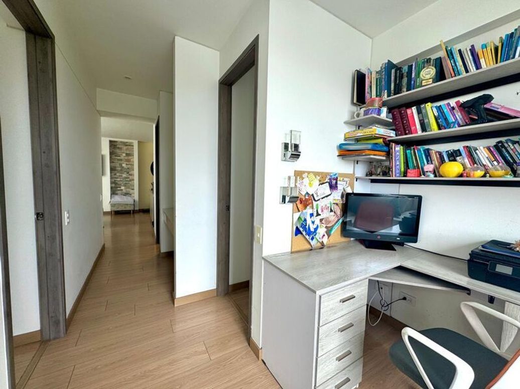 Apartamento de 3 alcobas en venta en El Rosario, Bogotá, 94 m² · foto 9 de 20