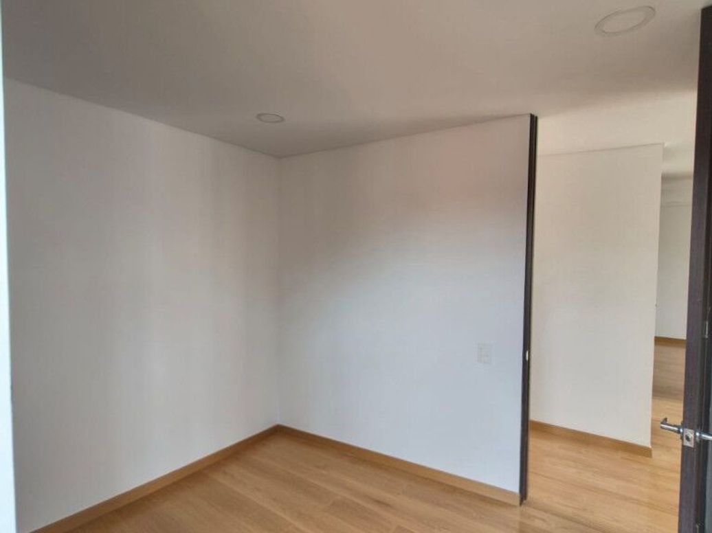 Apartamento de 3 alcobas en venta en Los Cedritos, Bogotá, 86 m² · foto 10 de 20